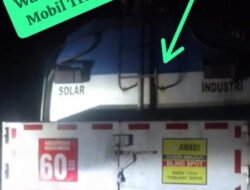 Tertangkap Kamera Wartawan, Ada Aktivitas Bongkar Muat Solar Diduga Ilegal Milik Tani dan Oknum APH di Pantai Tanjung Ular Mentok