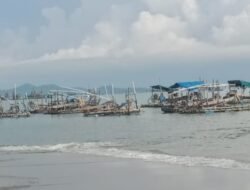 Aktivitas Tambang Rajuk di Pantai Jelitik Beroperasi Malam Hari, Aparat Diharapkan Bertindak