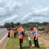 Jelang Libur Nataru, BPTD Babel Lakukan Pemasangan dan Pembersihan Fasilitas Keselamatan Jalan di Ruas Pangkal Pinang – Bangka Barat.