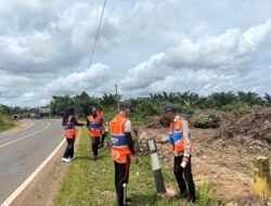 Jelang Libur Nataru, BPTD Babel Lakukan Pemasangan dan Pembersihan Fasilitas Keselamatan Jalan di Ruas Pangkal Pinang – Bangka Barat.